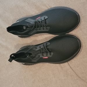 Ulogu Steel Toe Trainers / Sneakers